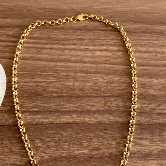 Elegant Gold Cross Necklace Q255 - Picture 4 of 5